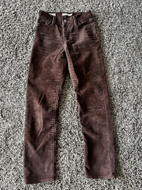 Levi's Wedgie Straight Women's Jeans in Brown Corduroy